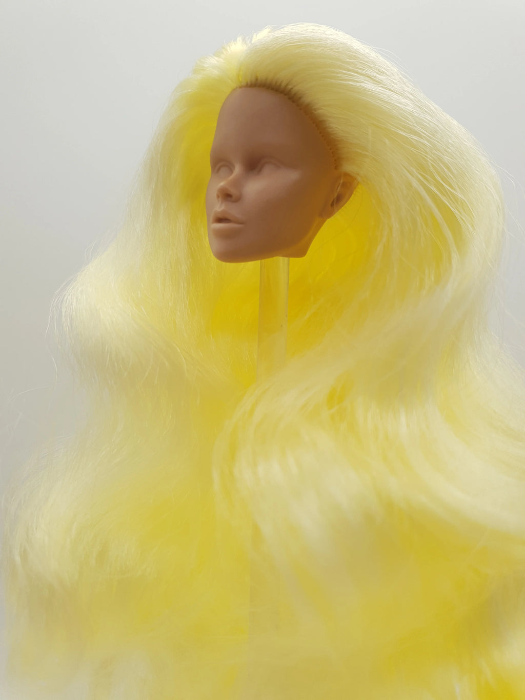 Fashion Royalty Vanessa Perrin Yellow Color Hair Rerooted FR White Skin Blank Face 1/6 Doll Head