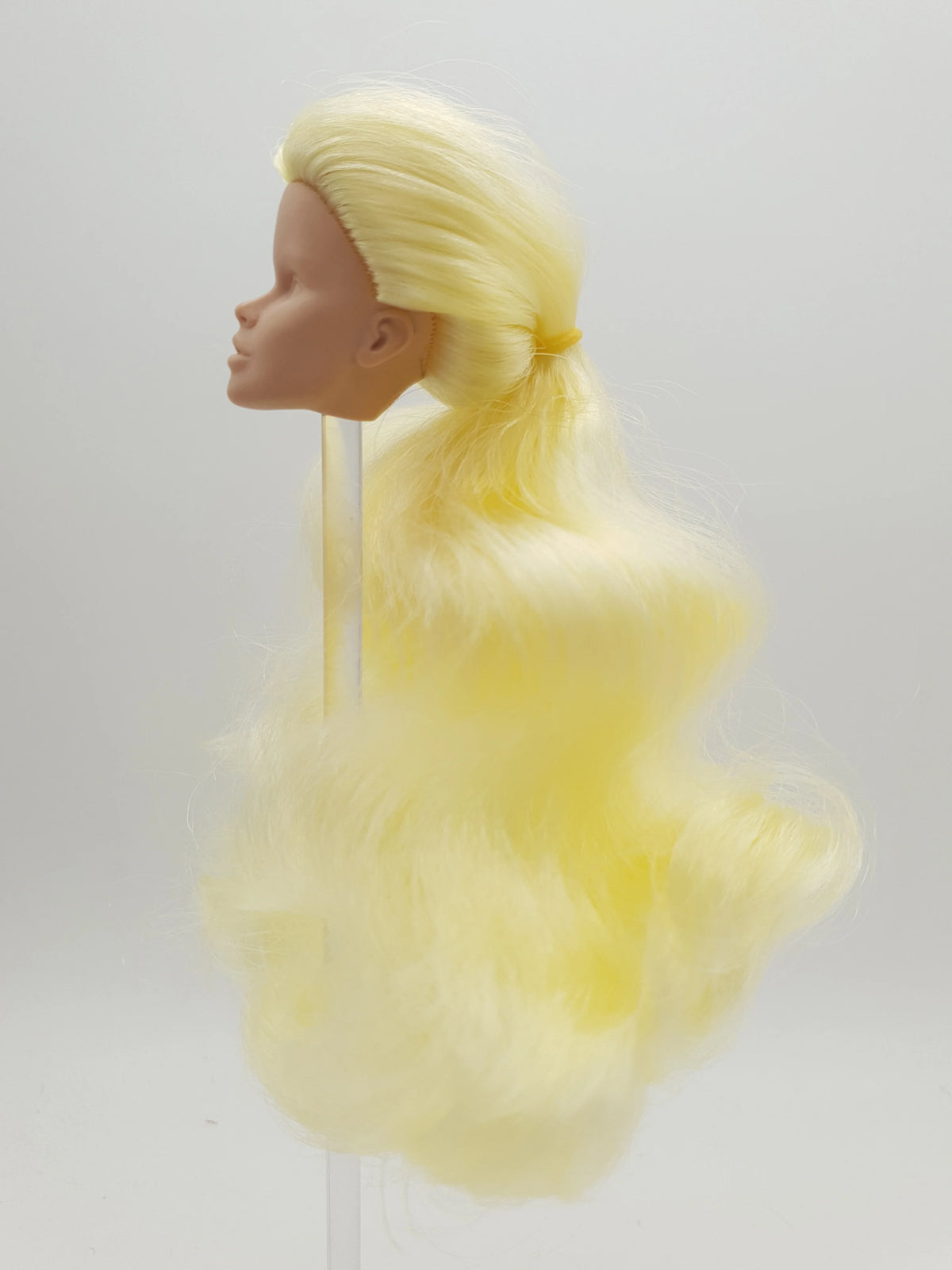 Fashion Royalty Vanessa Perrin Yellow Color Hair Rerooted FR White Skin Blank Face 1/6 Doll Head