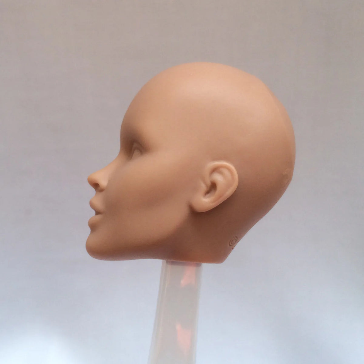 Fashion Royalty Vanessa Perrin 1.0 FR White Skin 1:6 Scale Blank Face Integrity Doll Head For Repaint