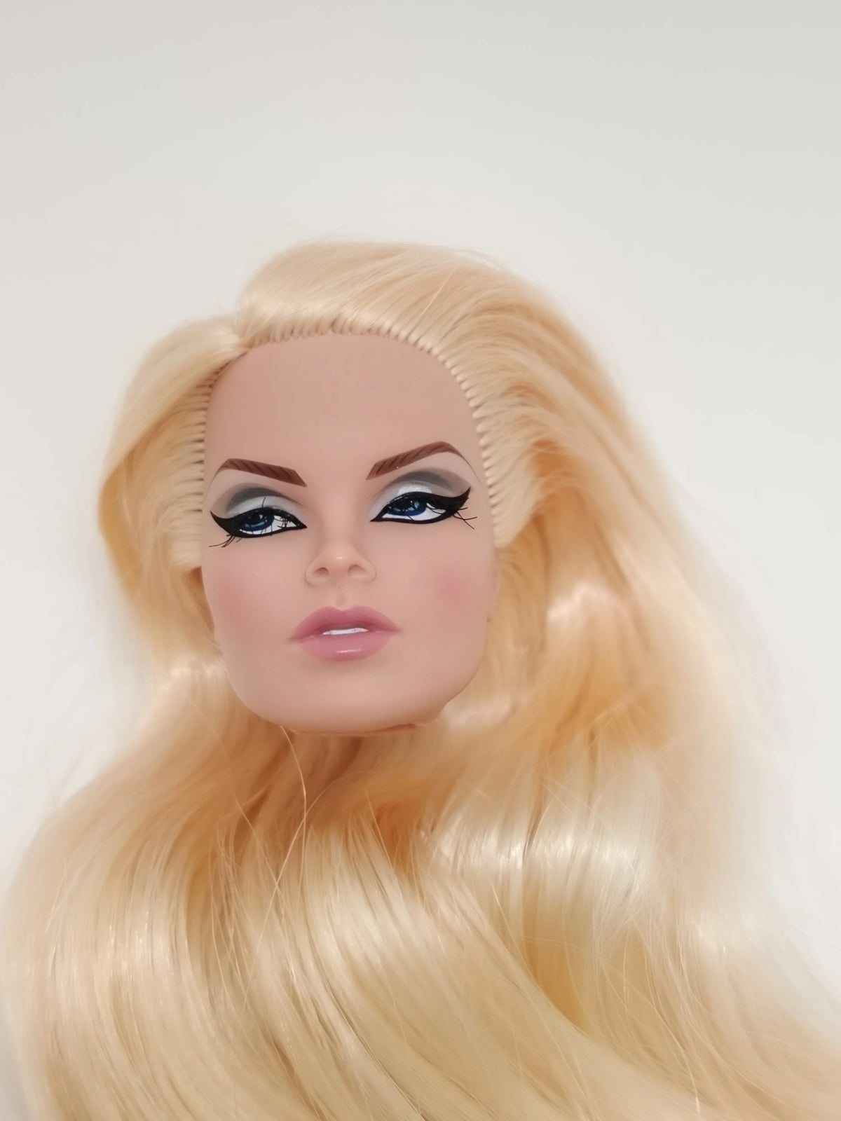 Fashion Royalty Vanessa Perrin Integrity FR White Skin Blonde 1/6 Scale Female Doll Head