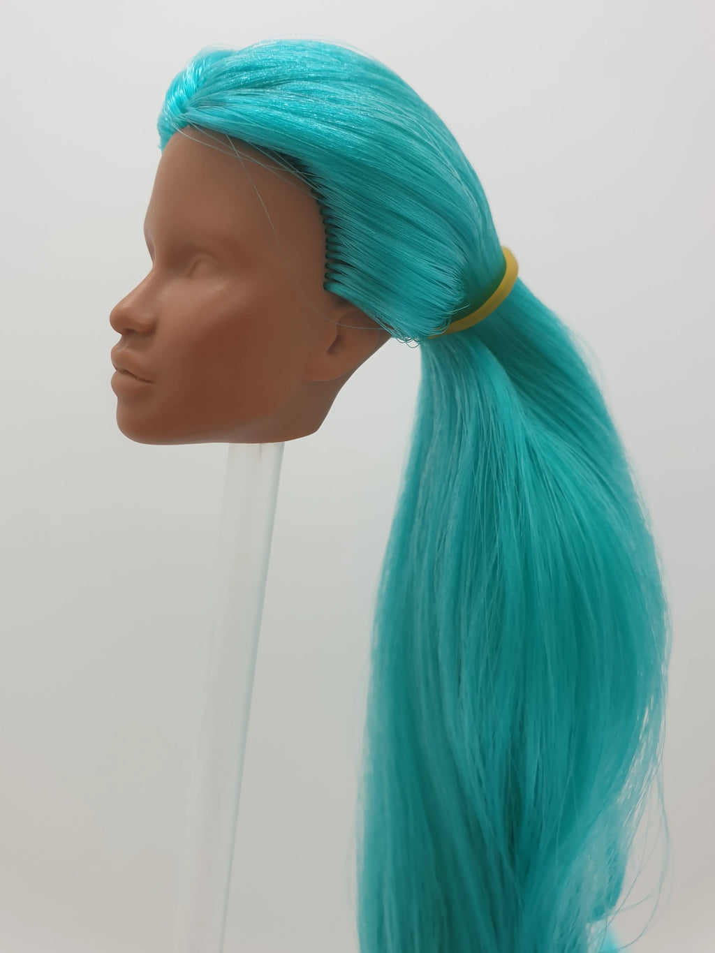 Fashion Royalty Green Color Hair Reroot Light Honey Skin Dominique Makeda 1/6 Scale Integrity Blank Doll Head