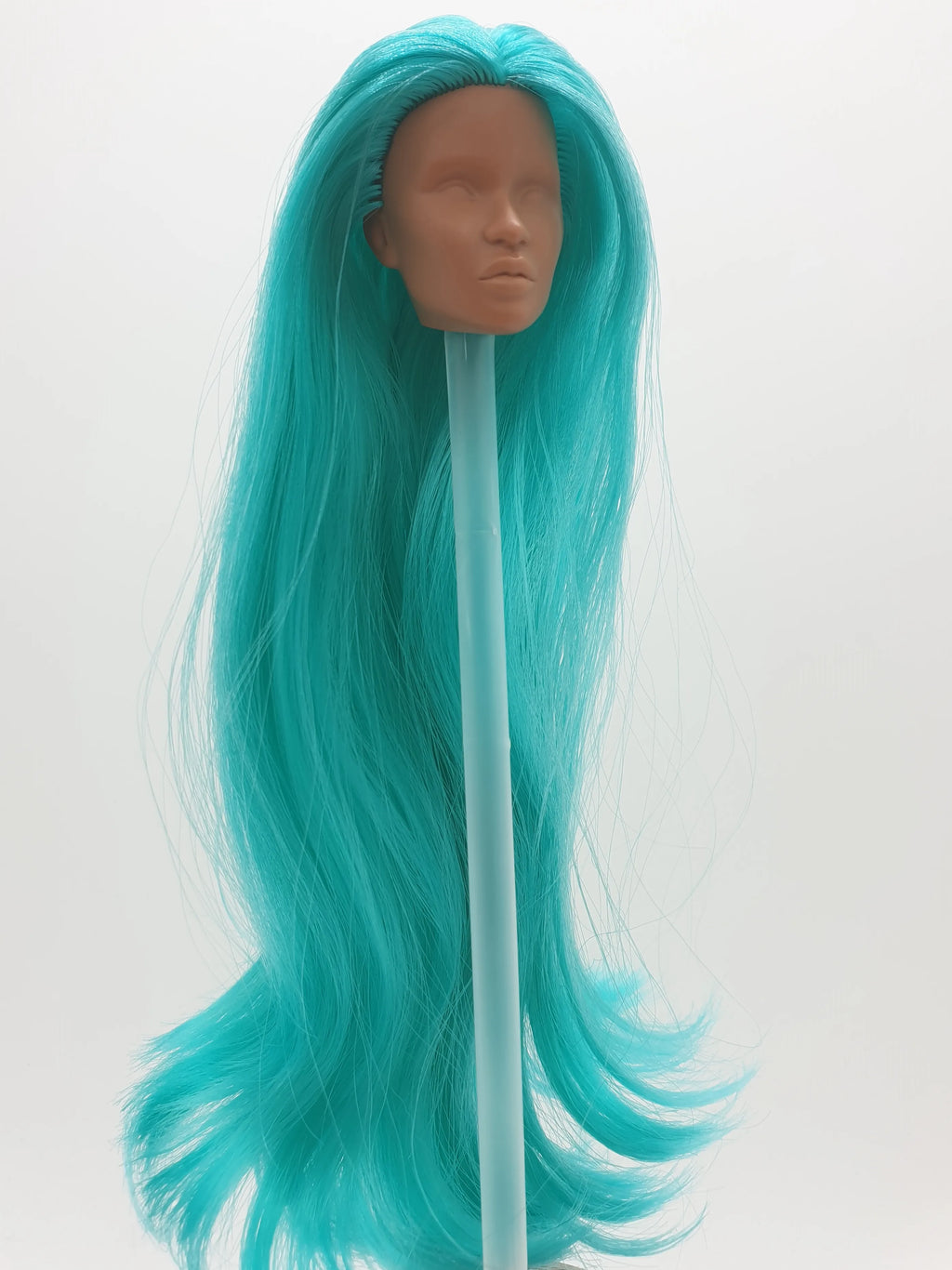 Fashion Royalty Green Color Hair Reroot Light Honey Skin Dominique Makeda 1/6 Scale Integrity Blank Doll Head