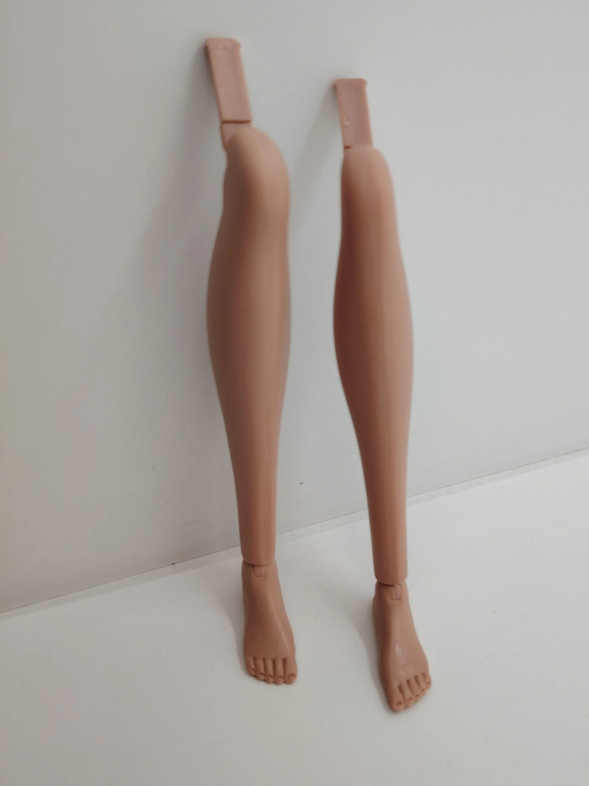 FR White Skin Flat Feet 1/6 Scale Doll Legs Replacement For Fashion Royalty Nuface Lilith