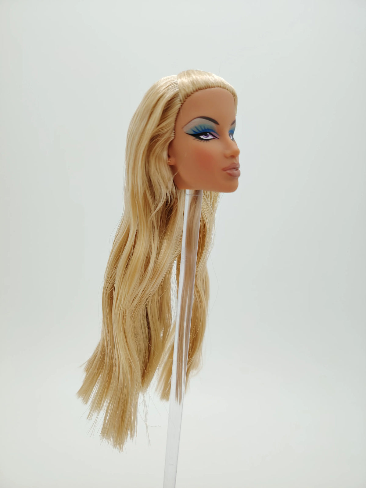 Fashion Royalty Seashore Rebel Natalia Fatale Latino Skin Blond Hair Doll Head