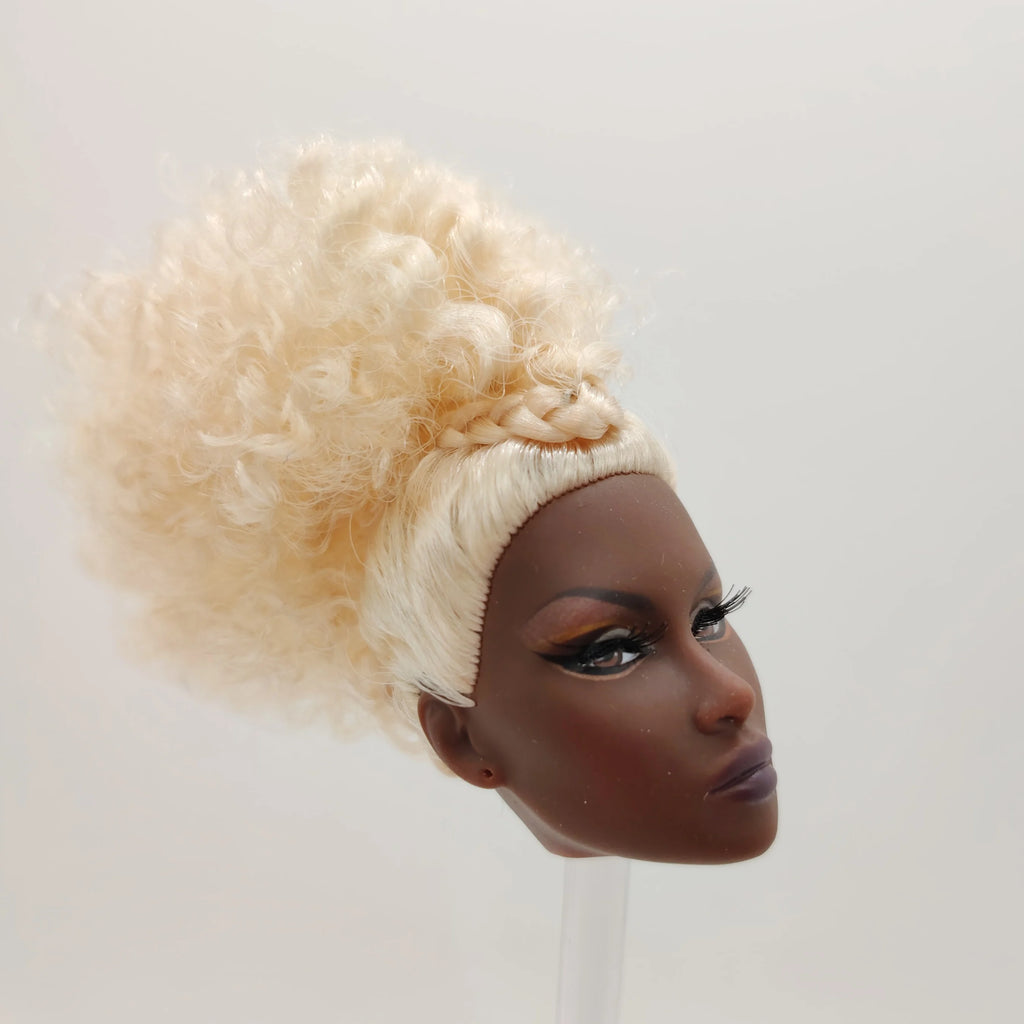 Fashion Royalty Nu.face Adele Makeda Dark A Skin Blonde Curl Hair 1/6 Scale Doll Head