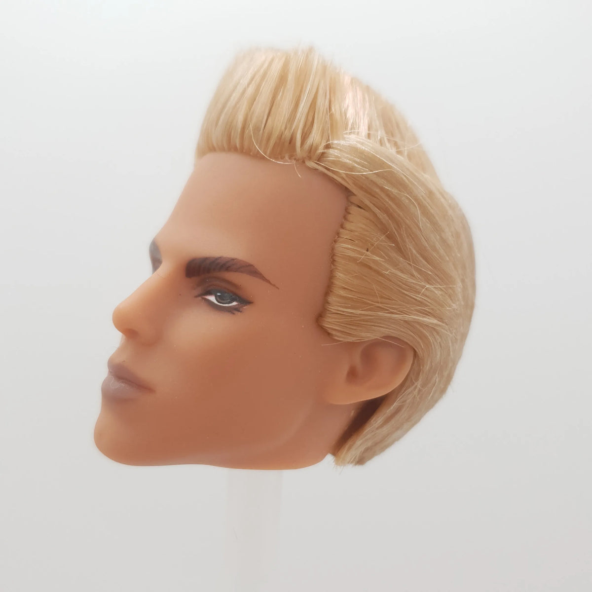 Fashion Royalty FR Latino Skin Homme Rule Breaker Pierre DeVries Integrity Male Man Doll Head