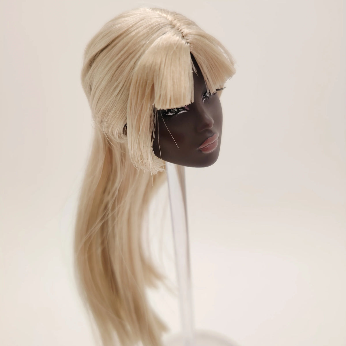Fashion Royalty 1/6 Scale NuFace Audio Visual Capsule Holographic Novae Ayumi Nakamura Nubian Doll Head