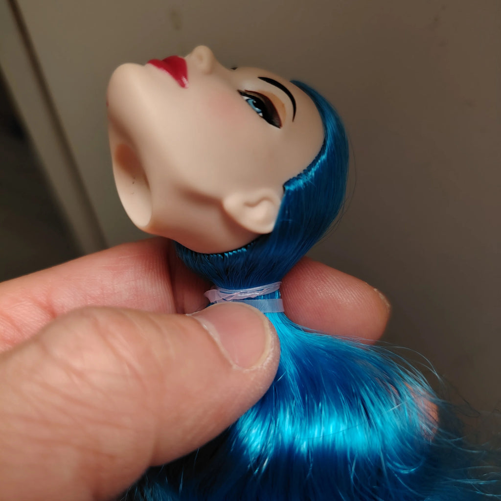 Fashion Royalty Gloria Grandbuilt Katy Keene Blue Hair Japan Skin FR 1/6 Scale Doll Head OOAK