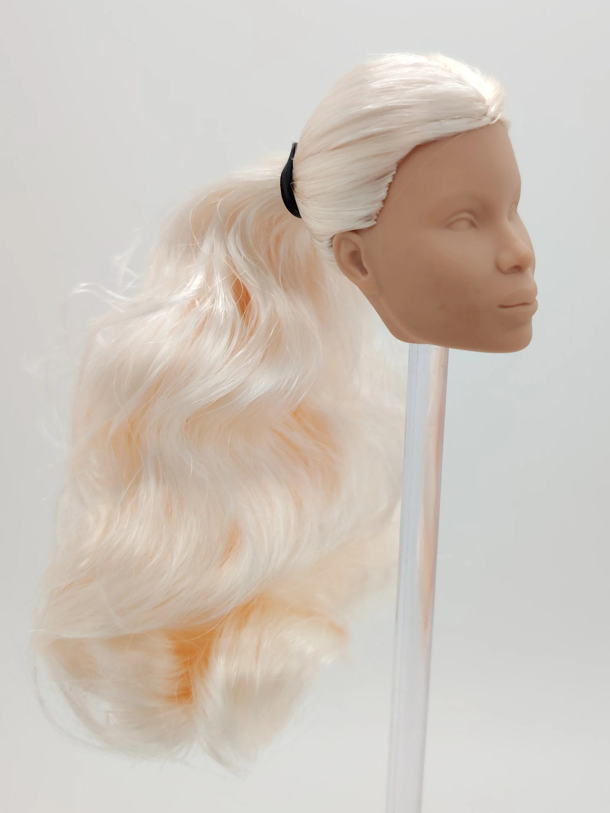 Fashion Royalty Hungarian Skin Blonde Hair Marie Laveau Blank Face Doll Head