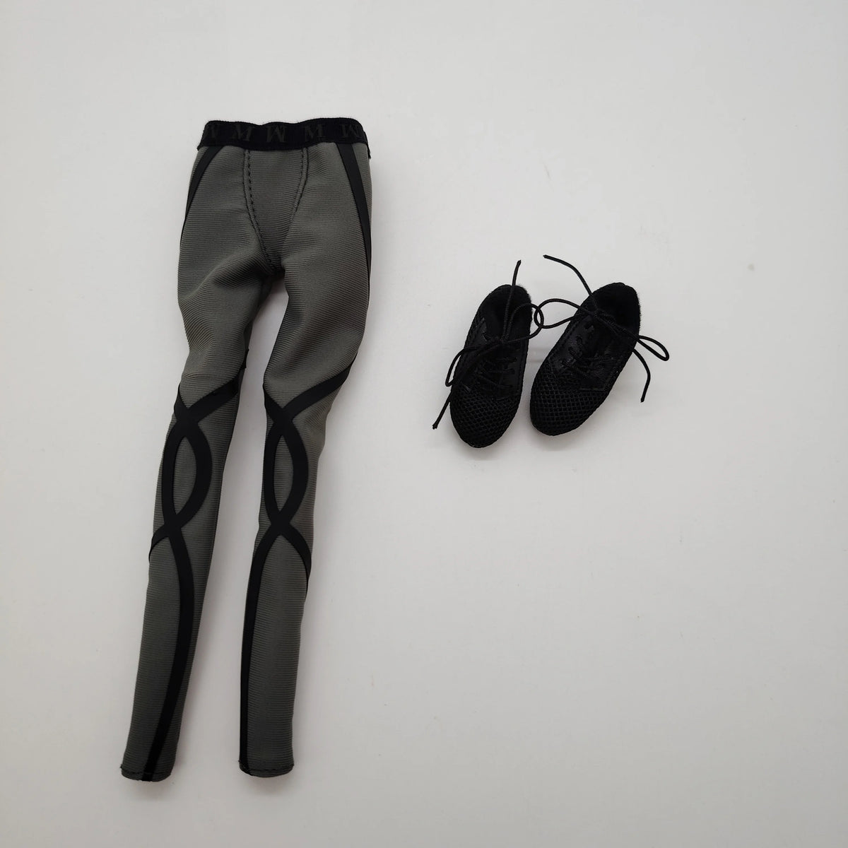 Fashion Royalty The Monarchs Power Workout Tenzin Dahkling 1/6 Scale Trousers Shoes Outfit