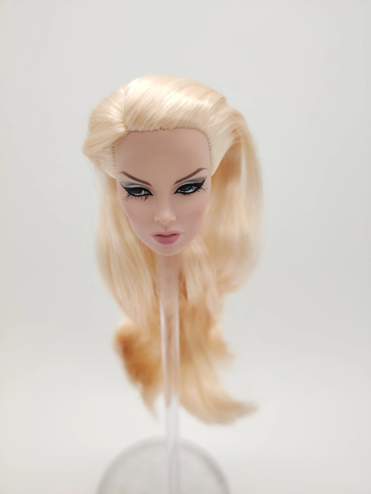 Fashion Royalty Vanessa Perrin Integrity FR White Skin Blonde 1/6 Scale Female Doll Head