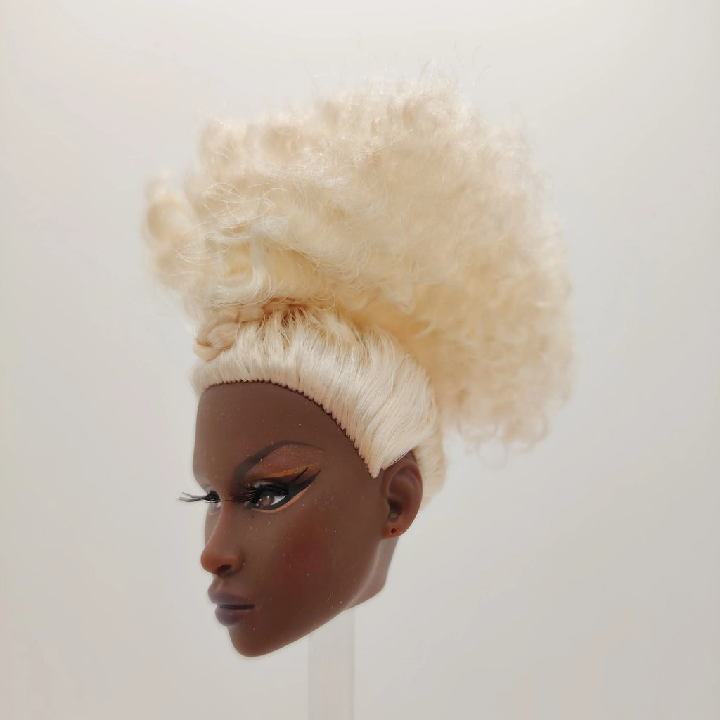 Fashion Royalty Nu.face Adele Makeda Dark A Skin Blonde Curl Hair 1/6 Scale Doll Head