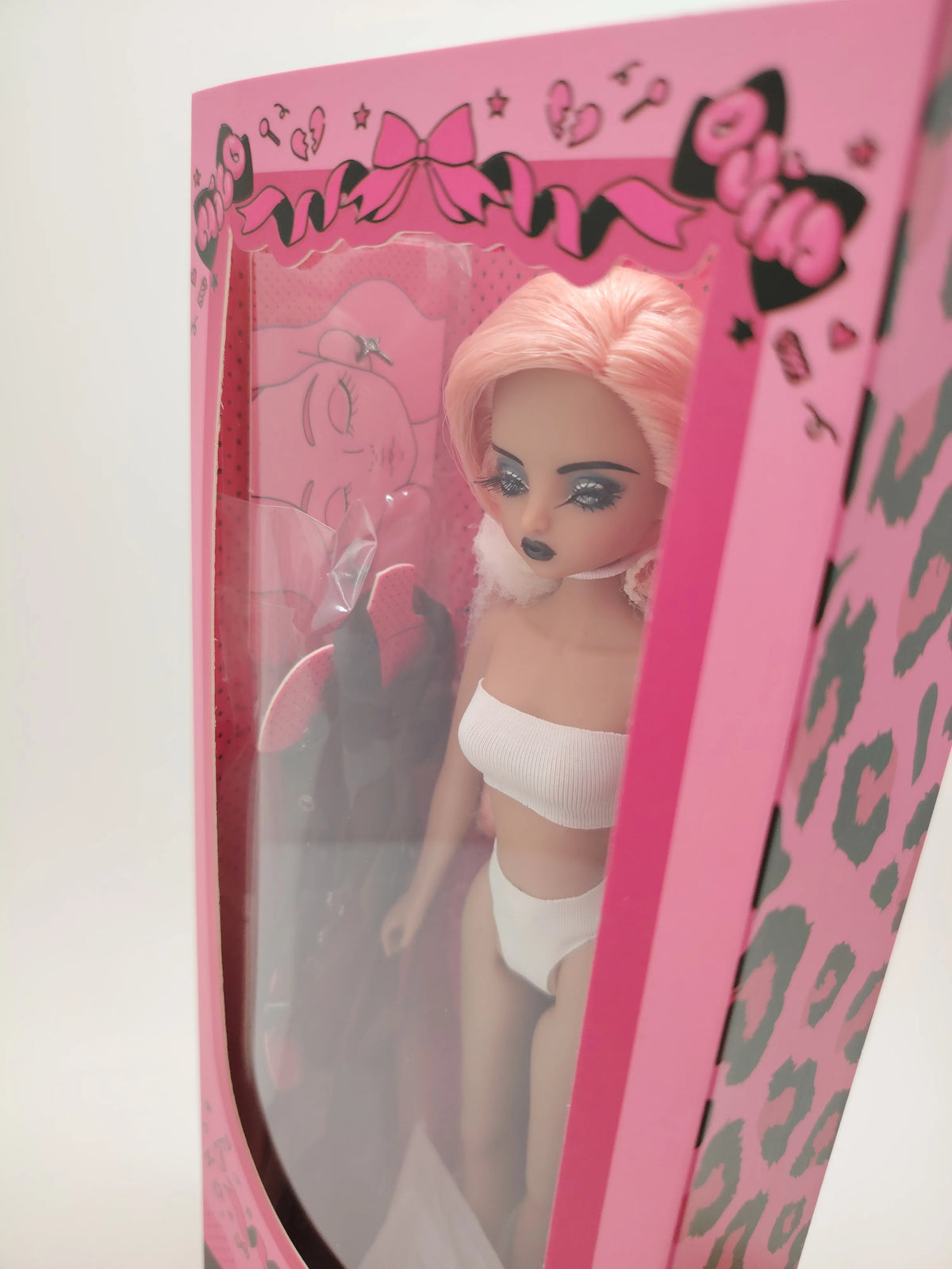 Fashion Cute SuperMico Girl 1/6 Scale with Pink Hair And Black Outfit Set Collectible Doll