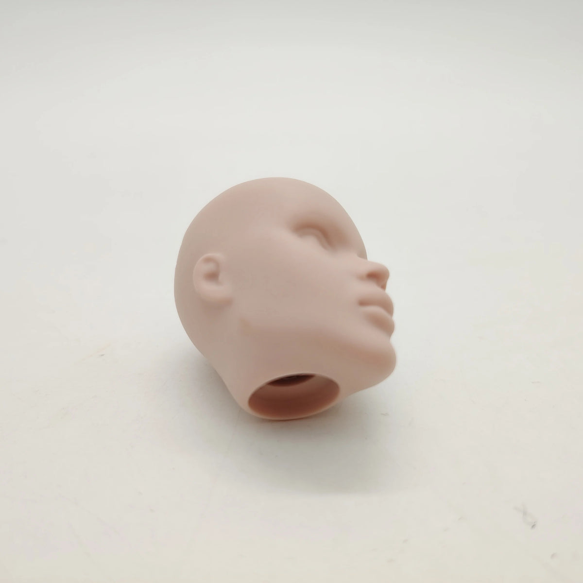 Fashion Royalty 1/6 Scale Nadja Rhymes Hungarian Japan Skin Blank Face Without Hair Integrity Unpainted Doll Head