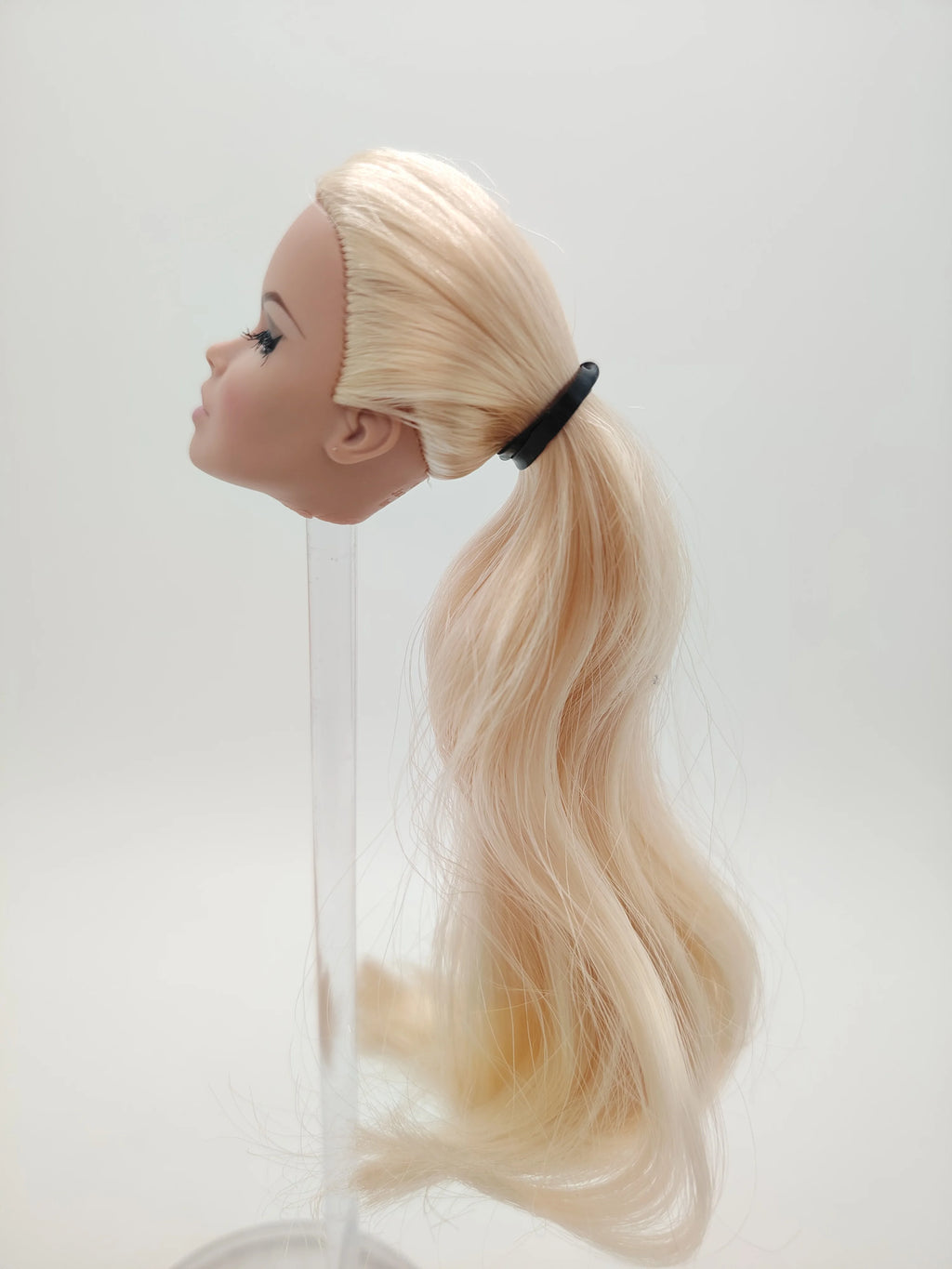 Fashion Royalty Vanessa Perrin Integrity FR White Skin Blonde 1/6 Scale Female Doll Head